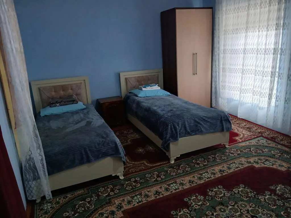 Qax günlük kirayə Həyət evi