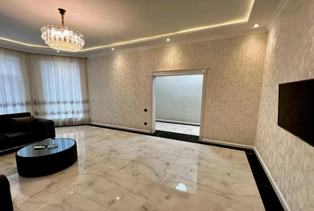 Qəbələ Hovuzlu Villa