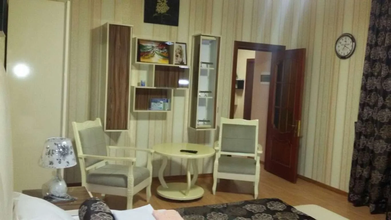 Şəki həyət evi