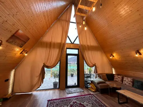 Lənkəranda 3 otaqlı A-Frame