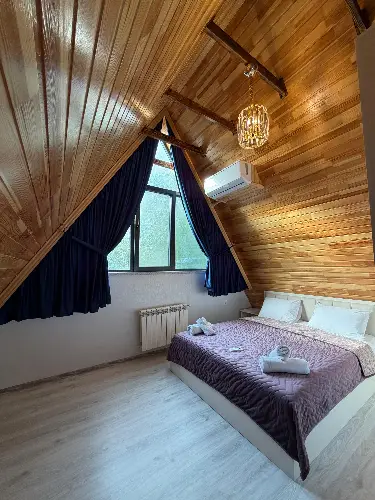 Qəbələ isti hovuzlu 3 yan-yana A-frame
