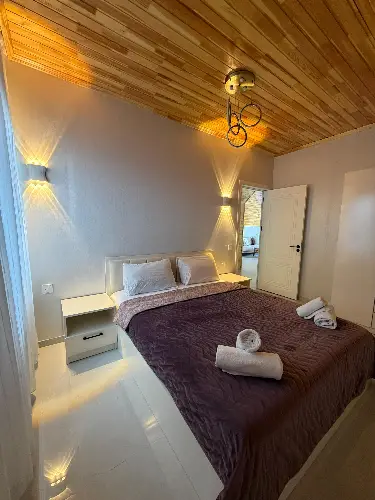 Qəbələ isti hovuzlu 3 yan-yana A-frame