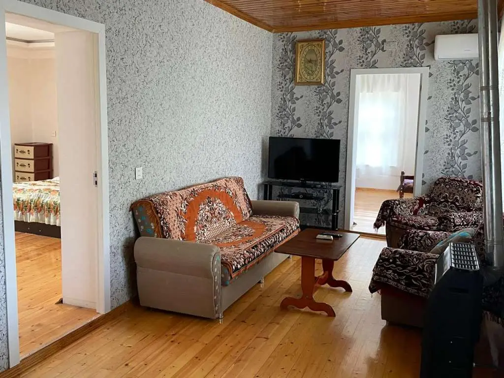 Astara günlük kirayə həyət evi