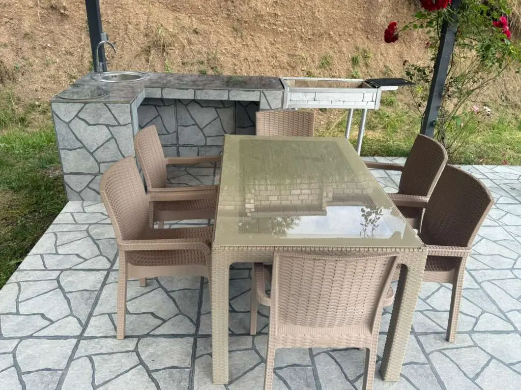 Qəbələ günlük kirayə Həyət evi