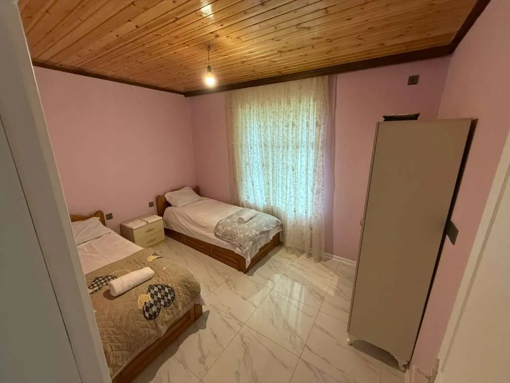 Qəbələ günlük kirayə Həyət evi