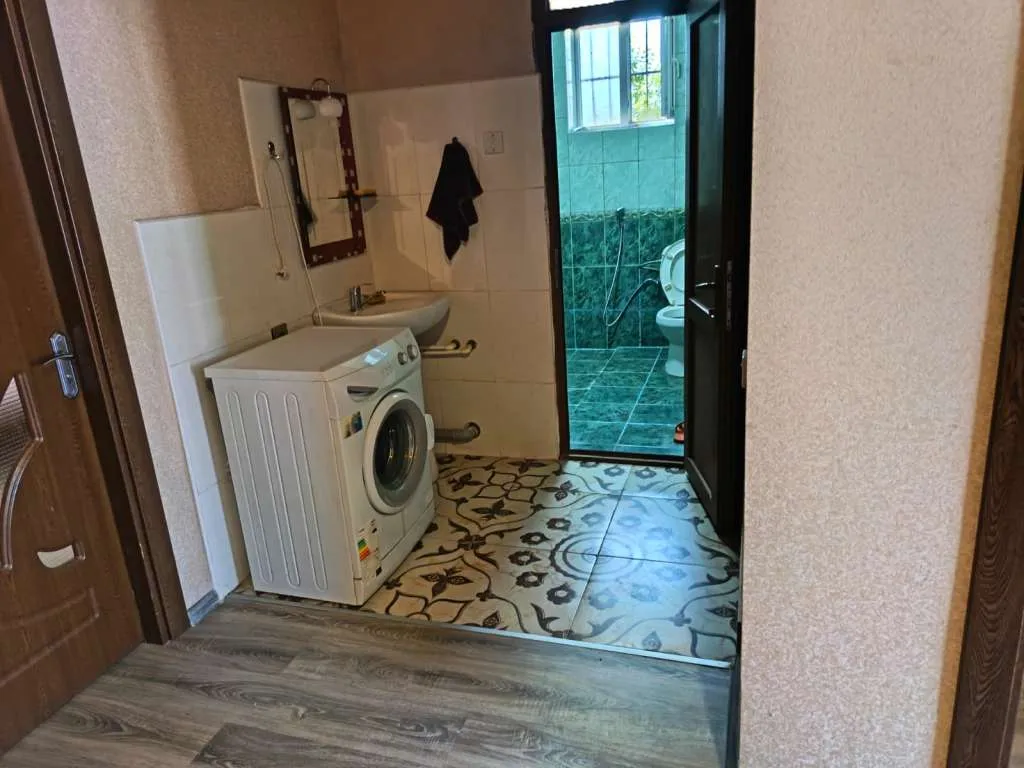 Qəbələ günlük Həyət evi
