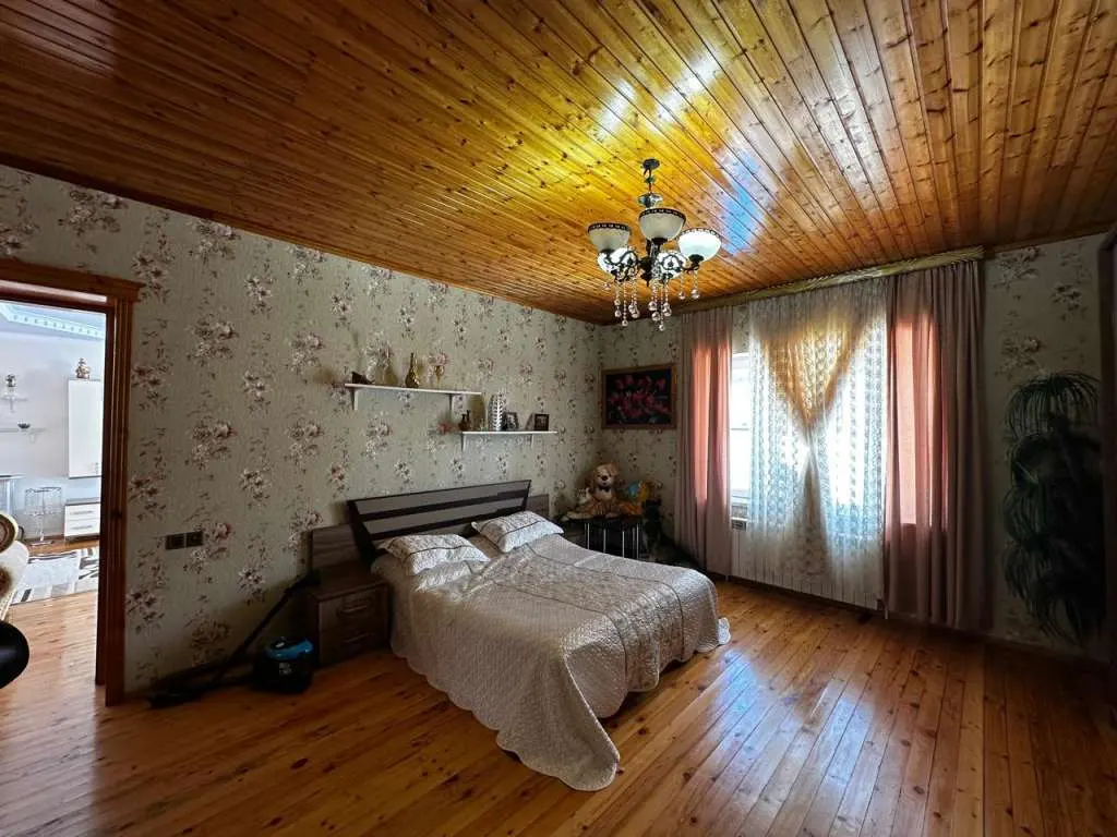 Qəbələ Hovuzlu Villa