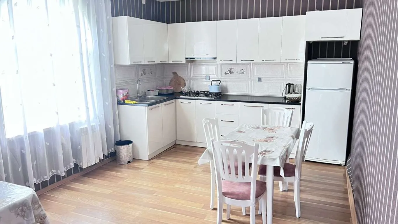 Qəbələ dağ mənzərəli Villa