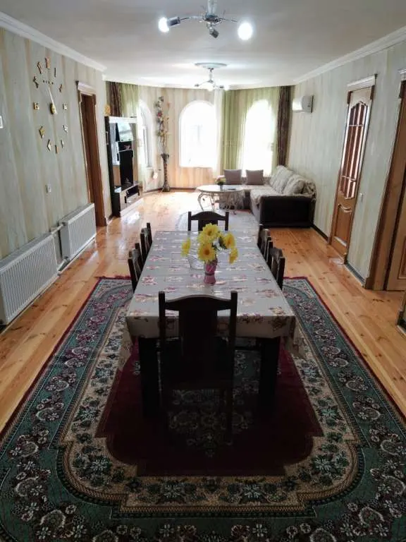 Qəbələ Həyət evi